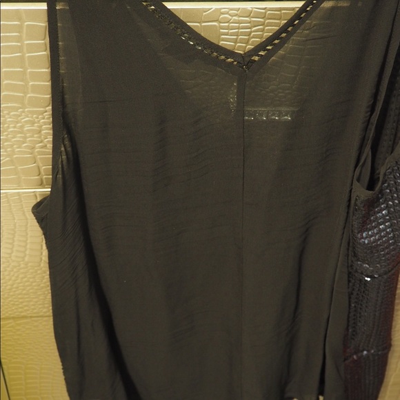 Sleeveless sequin top - Picture 3 of 6